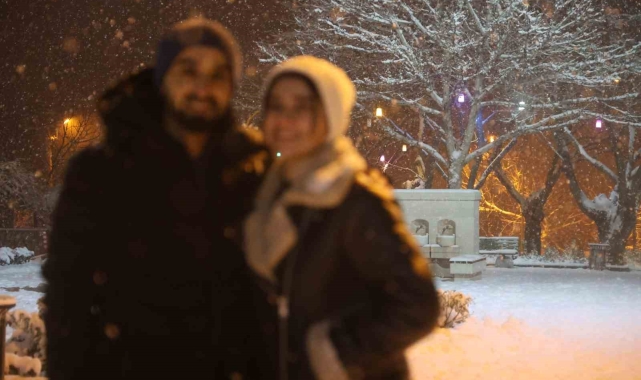 Bin 400 rakımlı Harput'ta kar yağışı eşsiz manzaralara sahne oldu