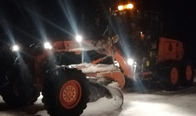 Bin 825 rakımlı Alacabel'de gece başlayan kar yağışı 10 kilometrelik alanda etkili oldu