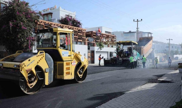 Bodrum'da 18 bin metre sıcak asfalt yapıldı