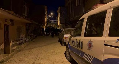 Bursa'da 41 yaşındaki adam yalnız yaşadığı evinde ölü bulundu