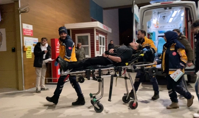 Bursa'da iki grup arasında çıkan kavgada bıçaklar konuştu: 2 yaralı