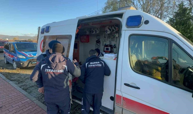 Bursa'da tarlada çalışan kaçak göçmen kıskıvrak yakalandı