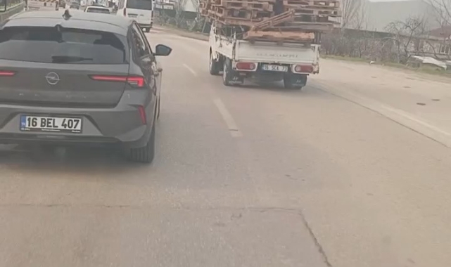 Bursa'da tehlikeli taşımacılık kamerada