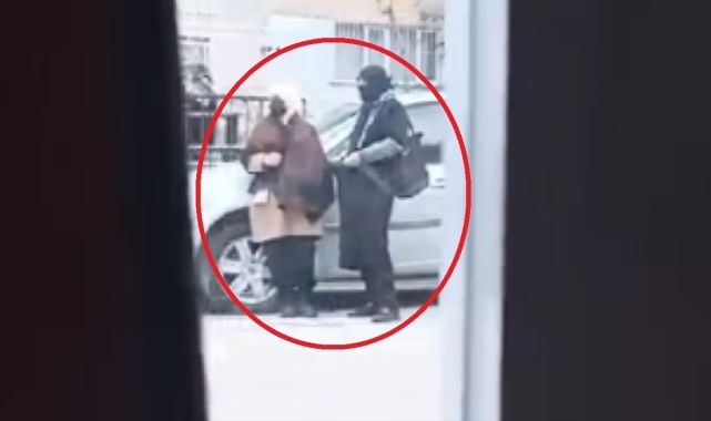 Bursa'da yankesicilik yapan kadın, kıyafet değiştirirken yakalandı