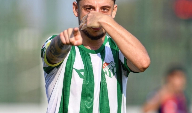 Bursaspor'un golcüsü Çağatay Yılmaz maaşında indirime gitti