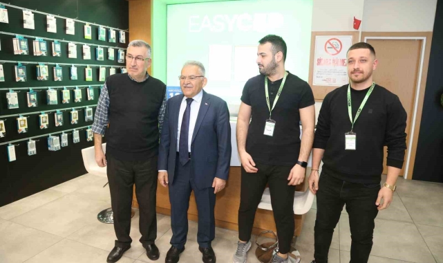 Büyükkılıç'tan AVM esnaflarına ziyaret