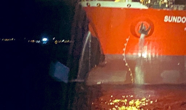 Çanakkale Boğazı'ndan geçen boş tanker makine arızası yaptı