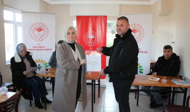 Çiftçiler iyi tarım uygulama sertifikalarını aldılar