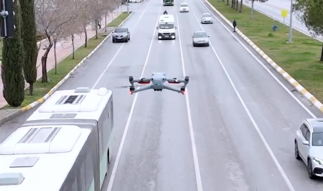 Denizli'de dron ile havadan trafik denetimleri sürüyor
