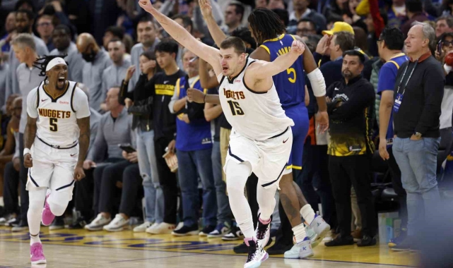 Denver, Nikola Jokic'in son saniye basketiyle kazandı