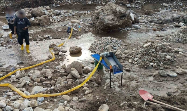 Dere yatağında izinsiz altın arayan 6 şüpheli yakalandı