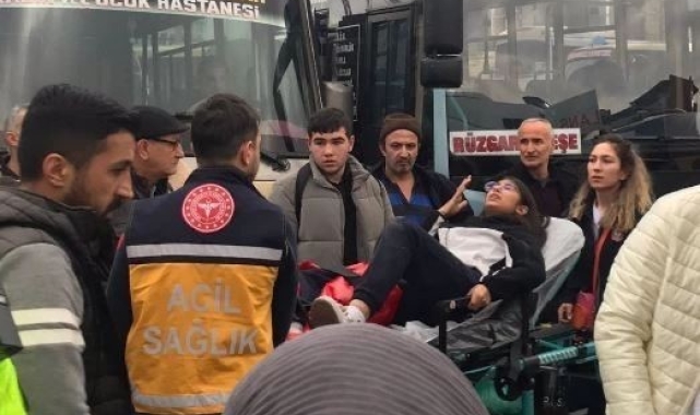 Dolmuş, lise öğrencisine çarptı