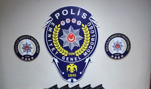 Durdurulan araçta 31 tabanca ele geçirildi: 2 gözaltı
