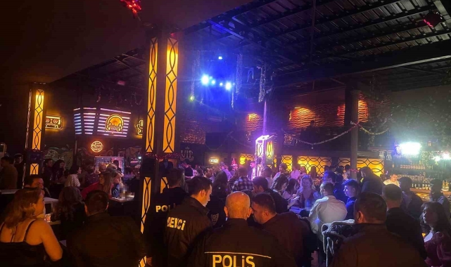 Edremit İlçe Emniyet Müdürlüğü'nden yılbaşı uygulaması