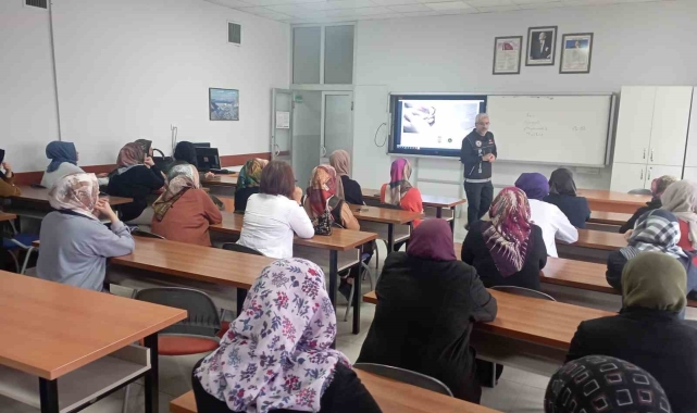 Elazığ'da 'Narkorehber' eğitimleri sürüyor