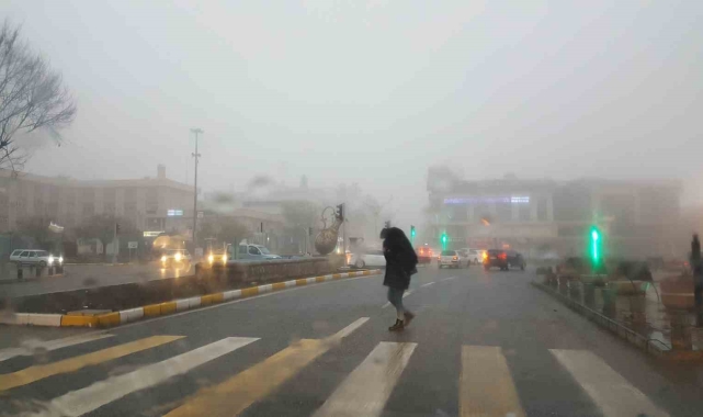 Erzincan güne sisle uyandı