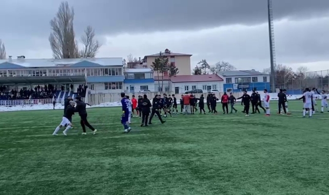 Erzurum'da maç sonunda arbede