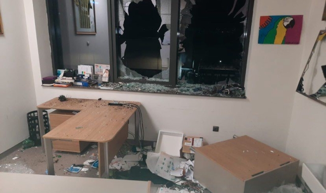 Esenyurt'ta 10 kişiyi bıçaklayan şahısla ilgili yeni detaylara ulaşıldı: 1 gün önce babasını bıçaklamış