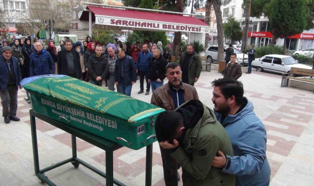 Eski erkek arkadaşı tarafından öldürülen genç kız toprağa verildi