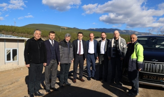 Gediz'de 7 bin 466 metrekarelik alanda yapılan hayvan barınağını 4 ilçe ortak kullanacak