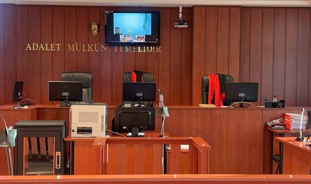 Genç çift odada değil depoda can vermiş
