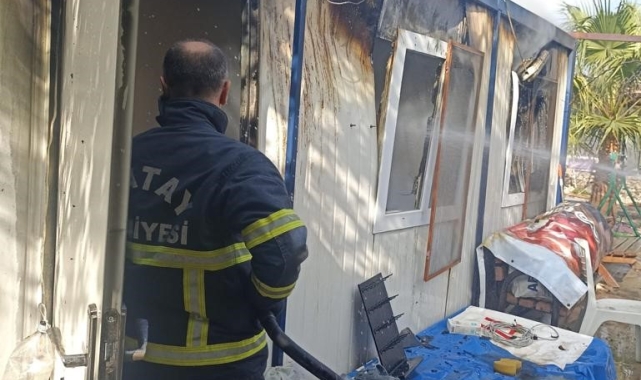 Hatay'da konteyner yangını