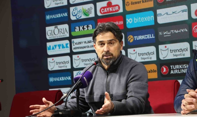 İlhan Palut "Hak ettiğimiz bir mağlubiyet aldık"