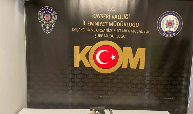 İş yerlerini kurşunlayan suç makineleri polisten kaçamadı