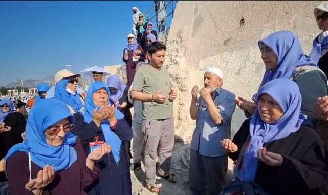 Ispartalı umre kafilesi Arafat'ta Eğirdir Gölü için yağmur duası etti