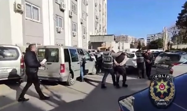 İzmir polisinden 'Beldekler Suç Örgütü'ne operasyon: 6 gözaltı