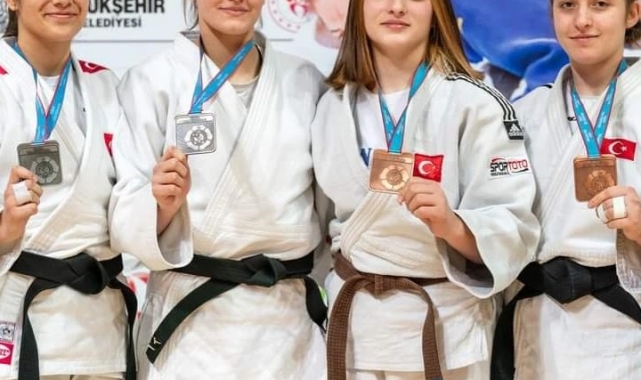 Judoda 2 madalya