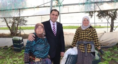 Kadına yönelik şiddete karşı broşür dağıttılar