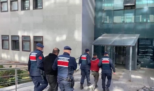 Kamu kurumundan hırsızlık yapan 2 şüpheli yakalandı