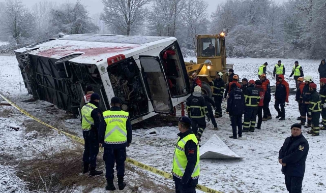 Kastamonu'daki feci kazada 6 kişi öldü, 33 kişi yaralandı