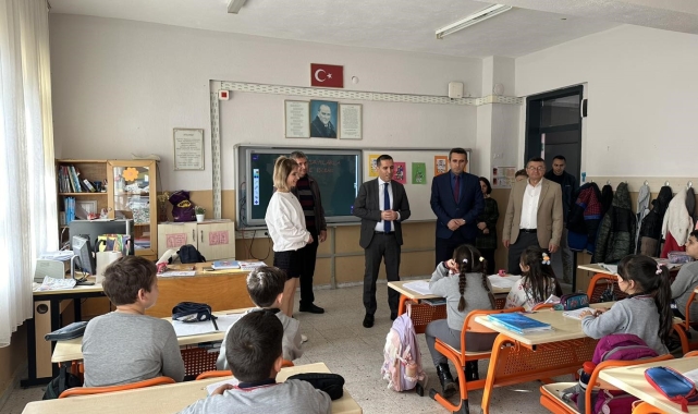Kaymakam Aktaş, öğretmen ve öğrenciler ile bir araya geldi