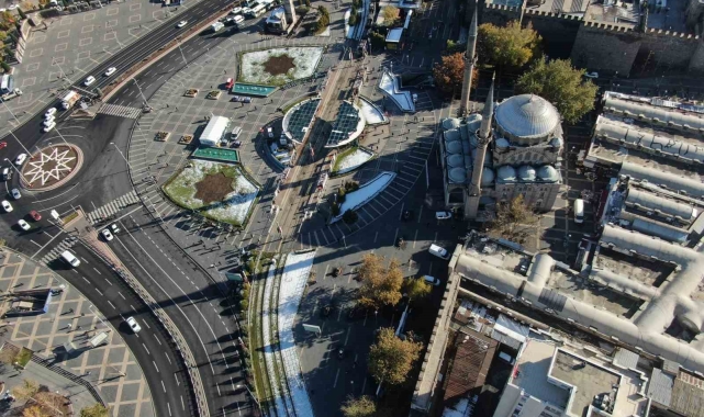 Kayseri'ye Ocak ayında da 'lapa lapa' kar yok