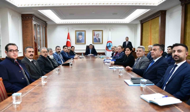 Kırşehir'de siyasi parti temsilcileriyle seçim güvenliği toplantısı yapıldı