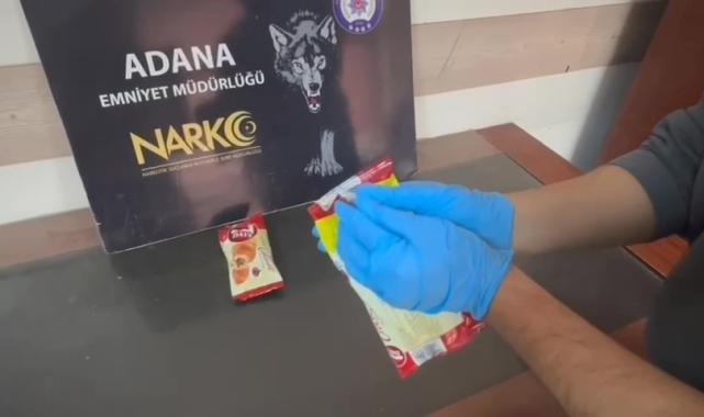 Kruvasan yerine paketin içine uyuşturucu koyup saklamışlar