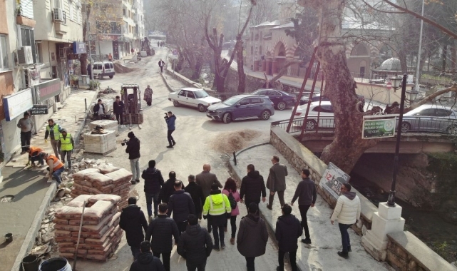 Kumludere Caddesi'nde hummalı çalışma