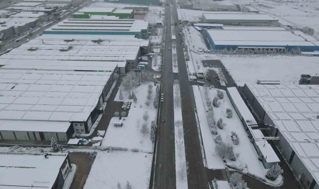 Kütahya OSB'de yollar açık