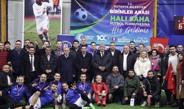 Kütahya'da Birimler Arası Halı Saha Futbol Turnuvası düzenlendi