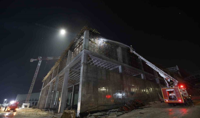 Mersin'deki fabrika yangını söndürüldü