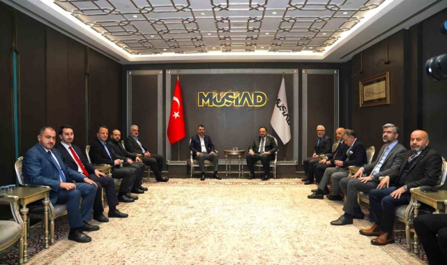 Murat Kurum MÜSİAD'ı ziyaret etti