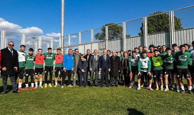 Nilüfer Belediye Başkanı Turgay Erdem, Bursaspor'u ziyaret etti