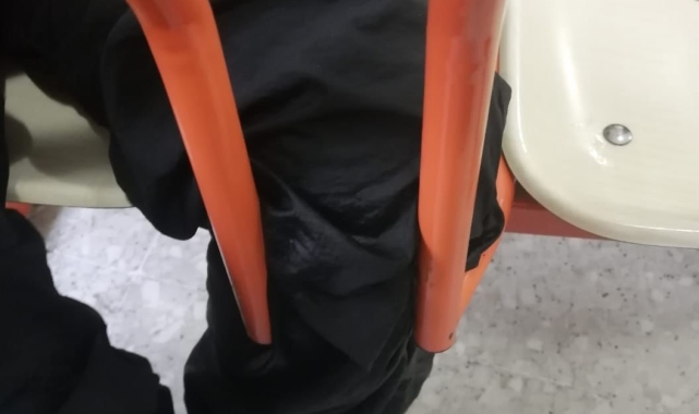 Öğrencinin bacağı oturağa sıkıştı, imdadına itfaiye yetişti