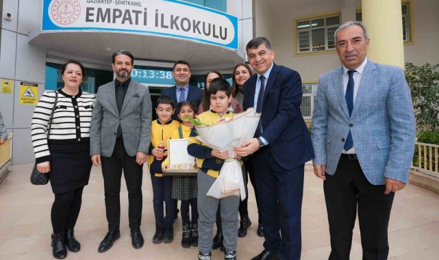 Öğretmen talep etti, dersi Fadıloğlu anlattı