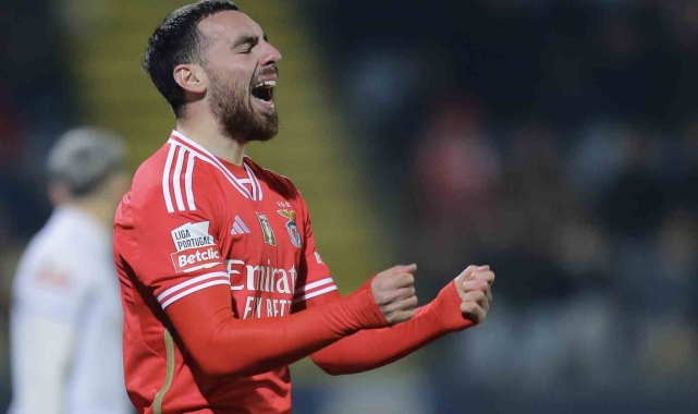 Orkun Kökçü, 1 gol 1 asistle yıldızlaştı
