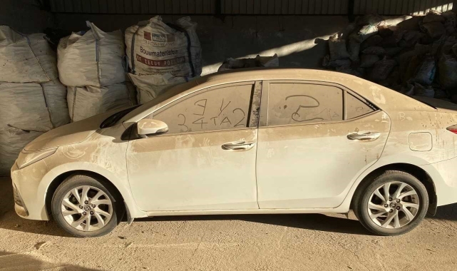 Osmaniye'de 2 yıl önce çalınan otomobil bulunarak sahibine teslim edildi