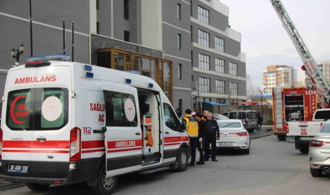 Otelde çıkan yangın söndürüldü