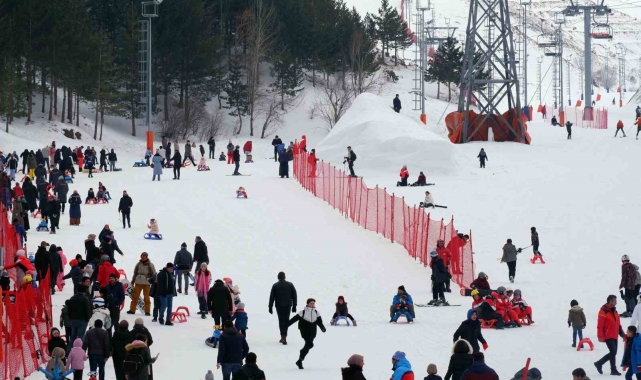 Palandöken'de sömestr yoğunluğu
